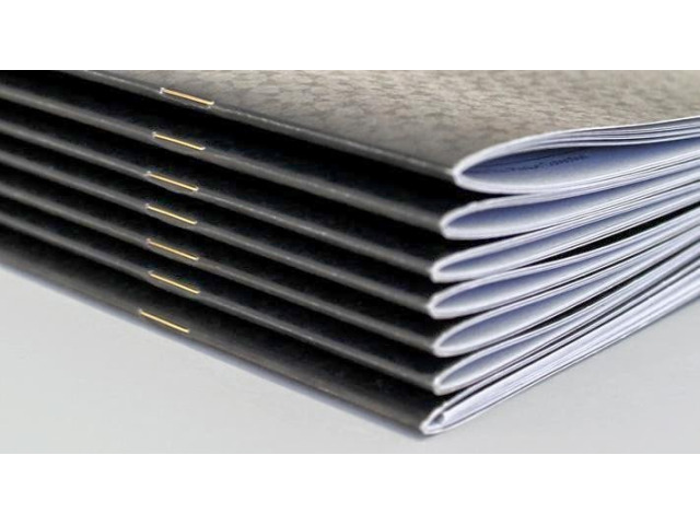 Pli en 2  2 agrafes à cheval max 80 pages rectoverso